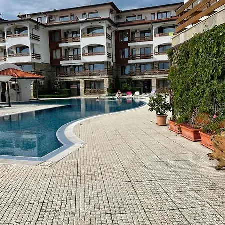 Robinzon Apartmets -elenite * Sveti Vlas